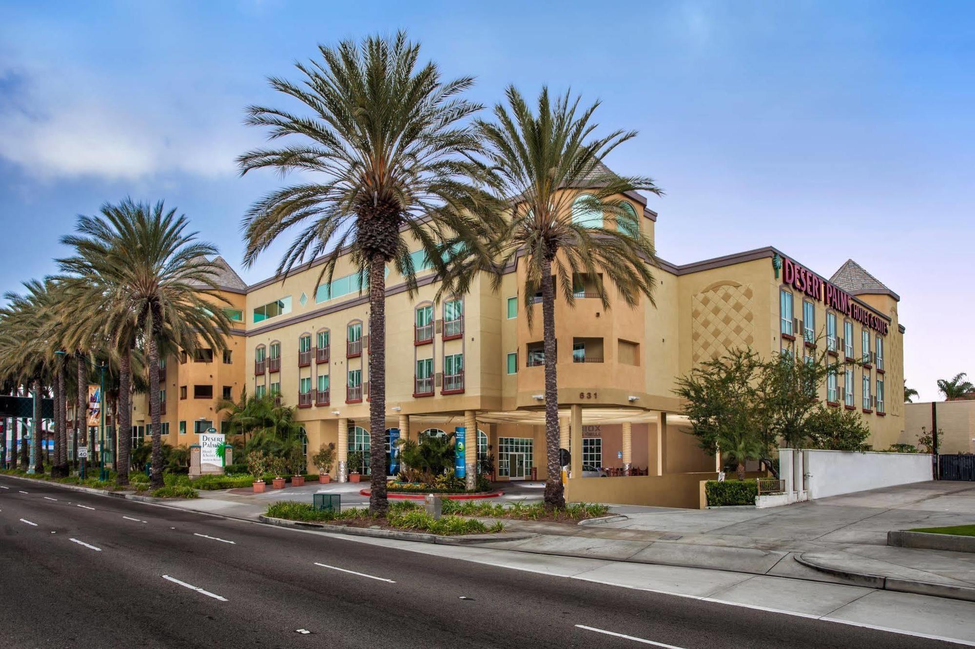 Desert Palms Hotel & Suites Anaheim Resort מראה חיצוני תמונה
